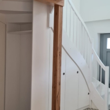 Treppen mit Treppenmöbeln
